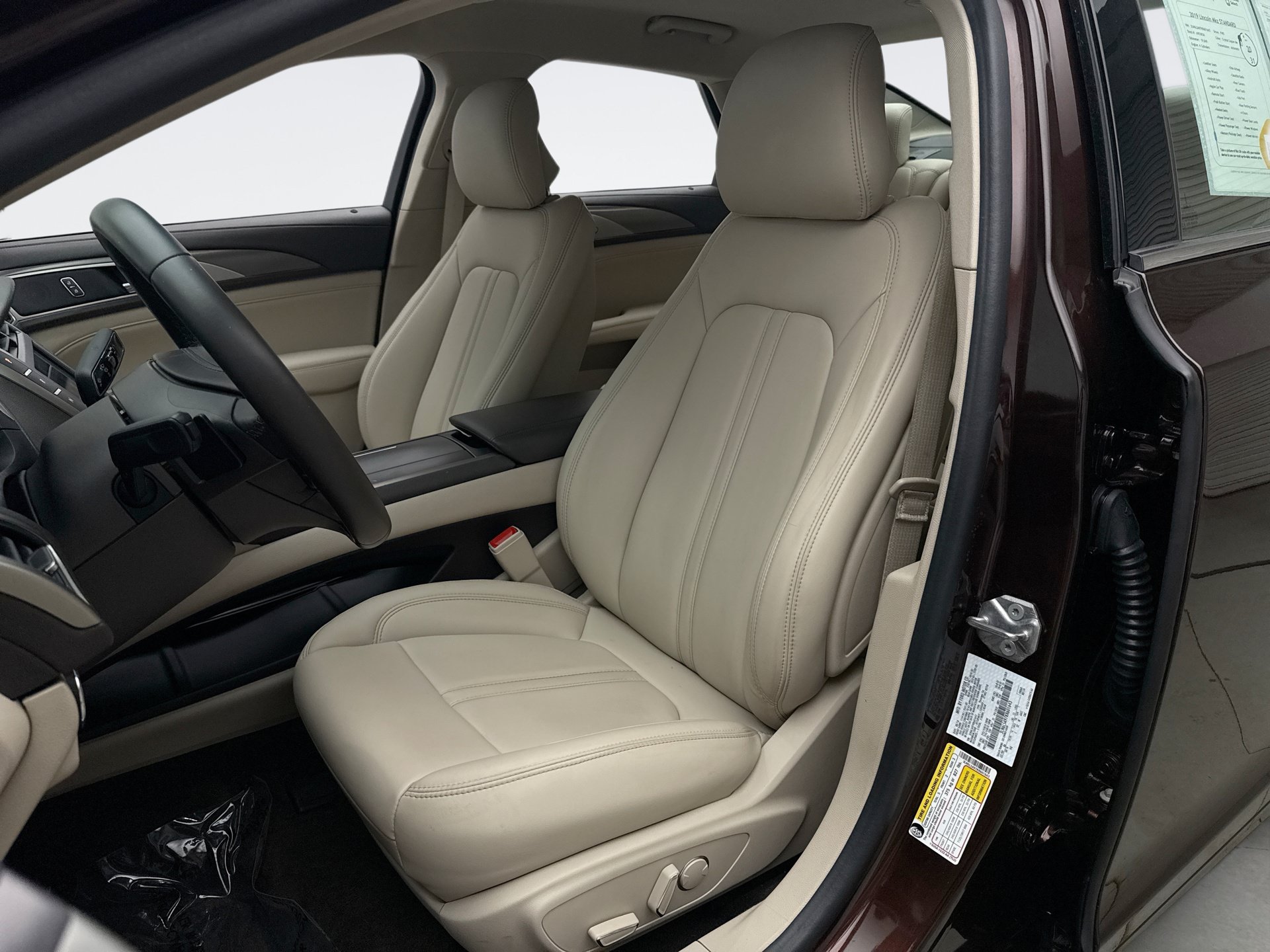 Used 2019 Lincoln MKZ Premiere FWD image 11