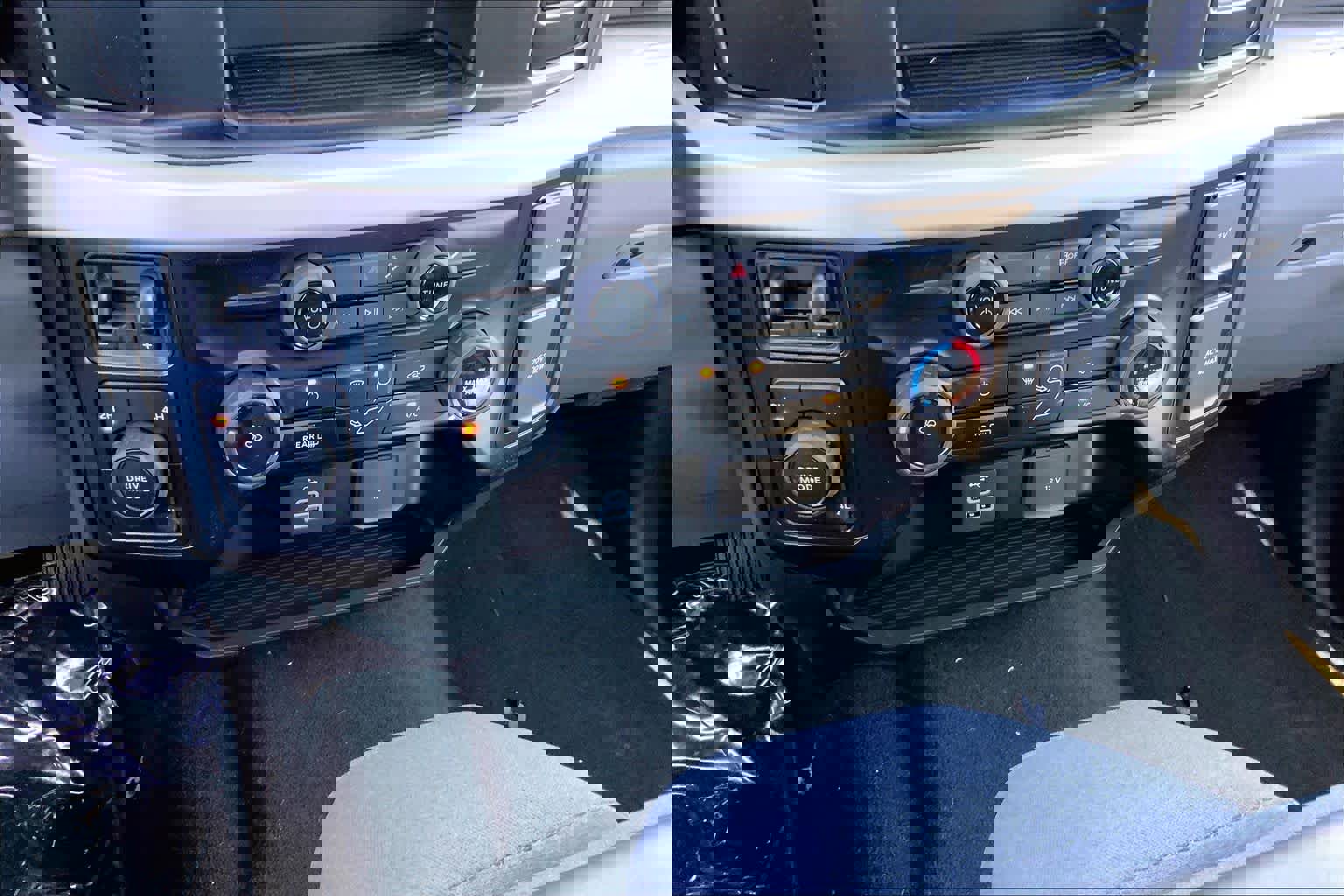 New 2026 Ford F350 XLT image 19