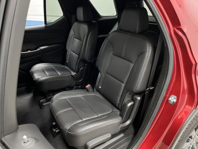 Used 2023 Chevrolet Traverse RS image 33