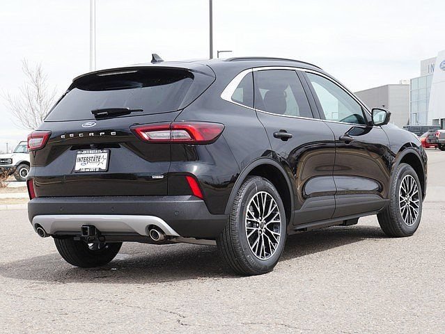 New 2025 Ford Escape SE w/ PHEV Premium Package FWD image 5