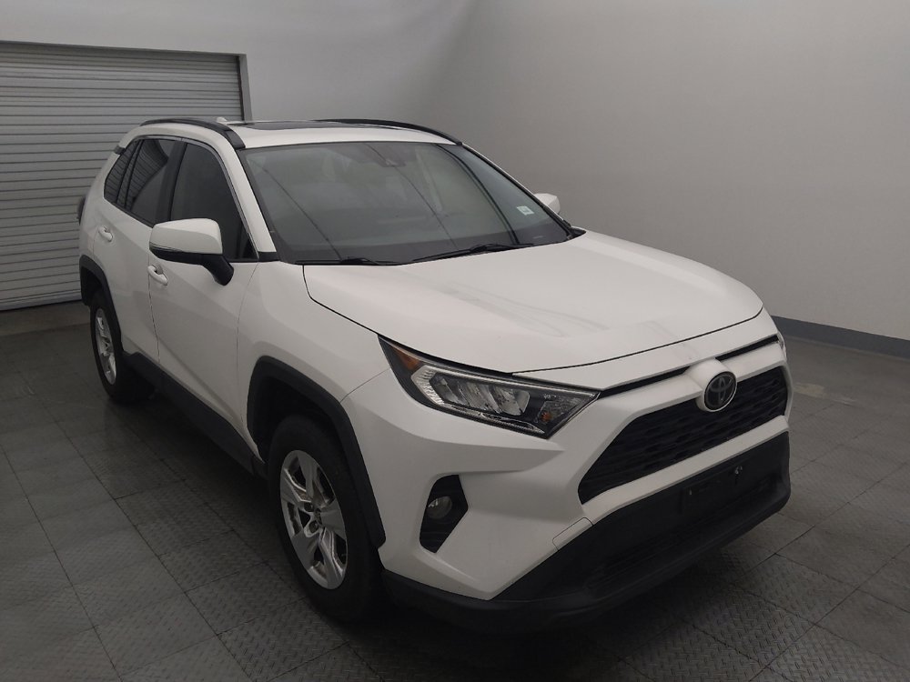 Used 2019 Toyota RAV4 XLE w/ Convenience Package image 13