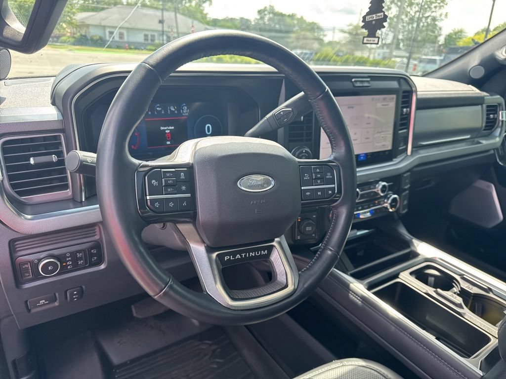 Certified 2025 Ford F350 Platinum AWD/4WD image 11