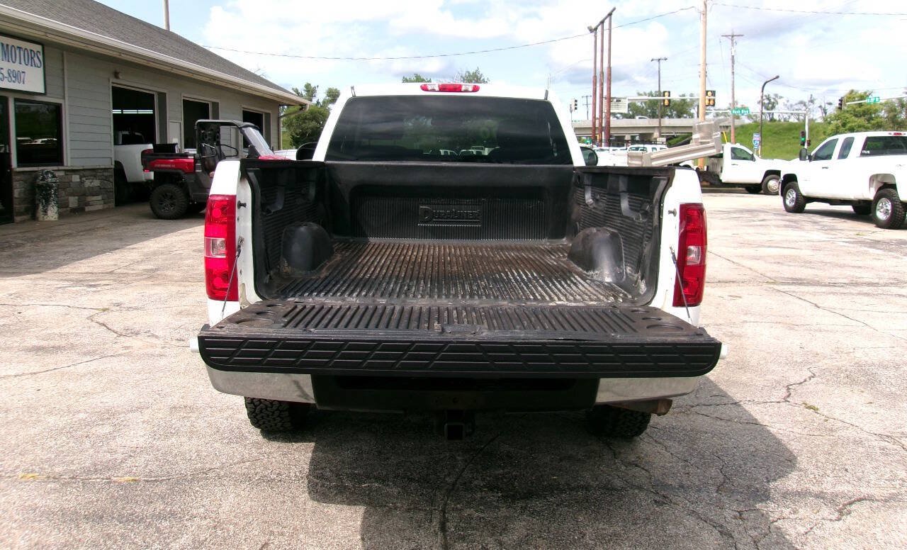 Used 2012 Chevrolet Silverado 1500 W/T AWD/4WD image 3