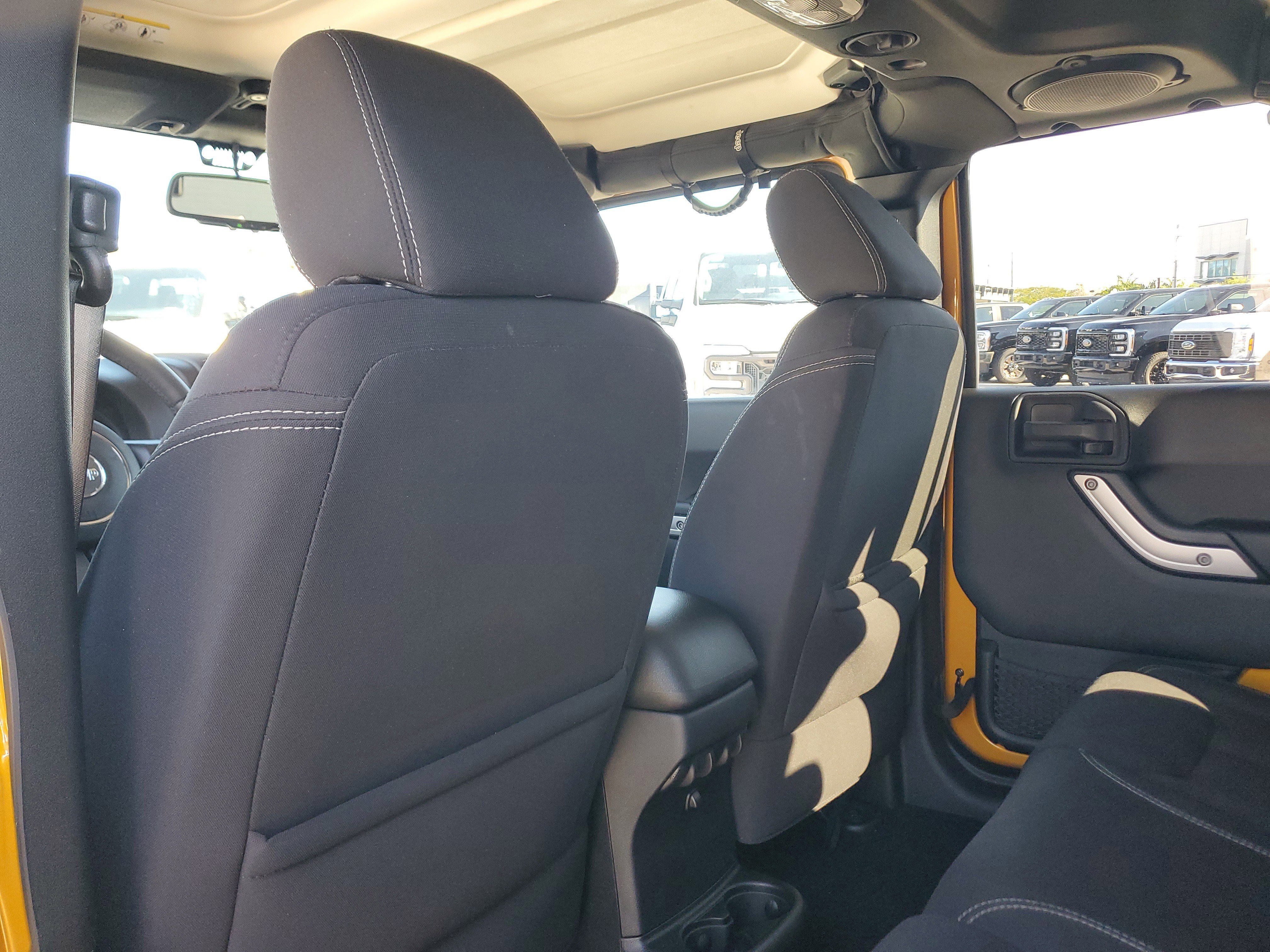 Used 2014 Jeep Wrangler Unlimited Sahara w/ Connectivity Group image 12