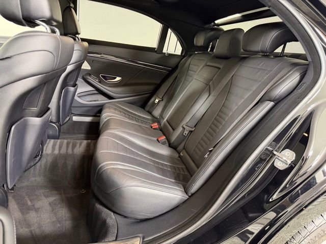 Used 2018 Mercedes-Benz S 560 4MATIC Sedan image 21
