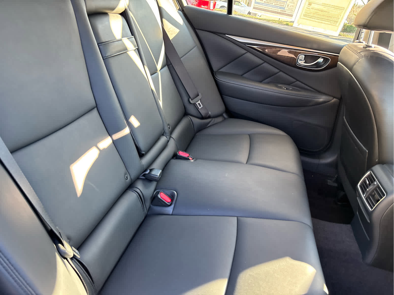 Used 2018 INFINITI Q50 Luxe w/ Essential Package (3.0T Luxe) image 31