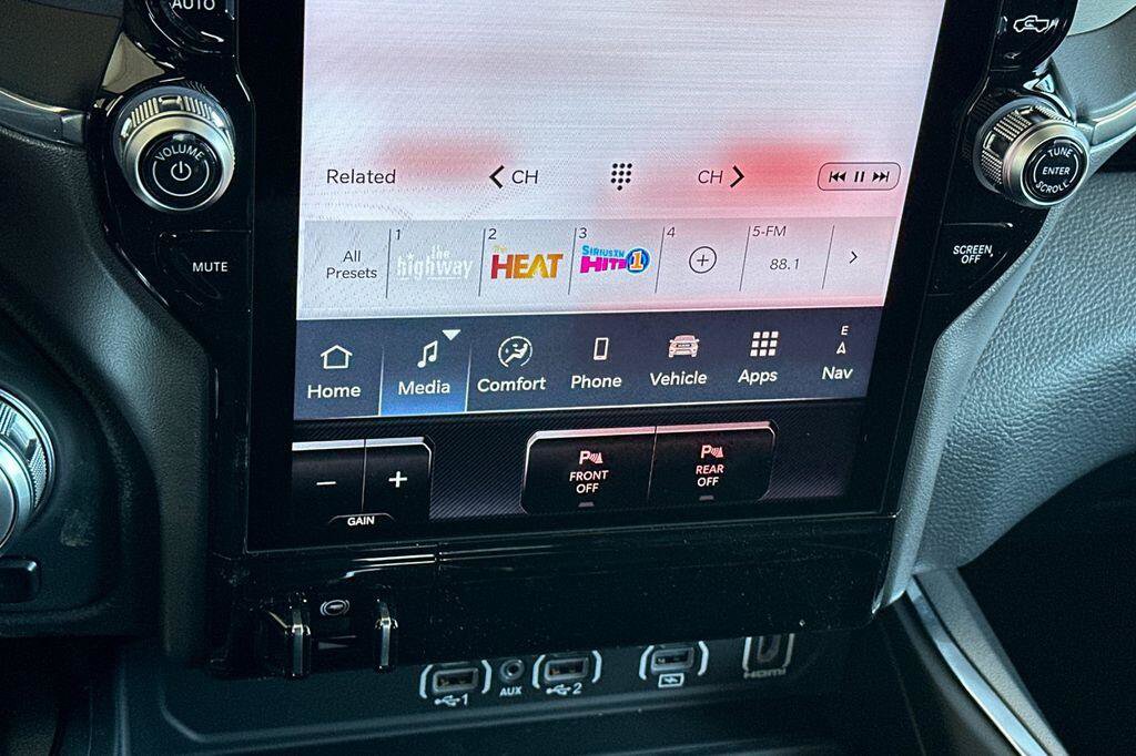 New 2026 RAM 1500 Laramie w/ Night Edition AWD/4WD image 19