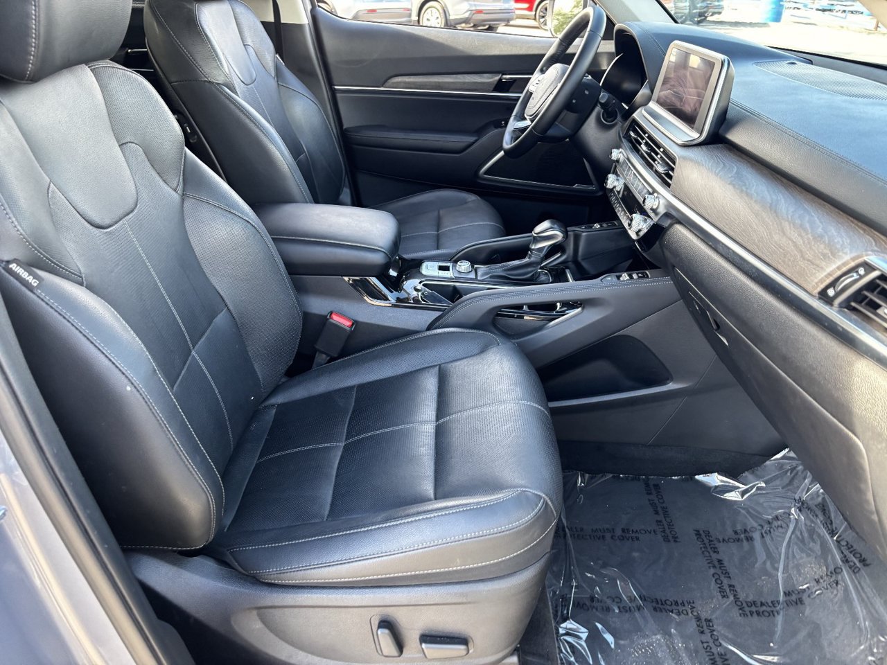 Used 2022 Kia Telluride EX w/ EX Premium Package FWD image 9
