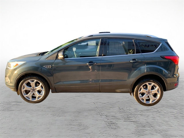 Used 2019 Ford Escape Titanium w/ U9j03 - Titanium Tow Package AWD/4WD image 5