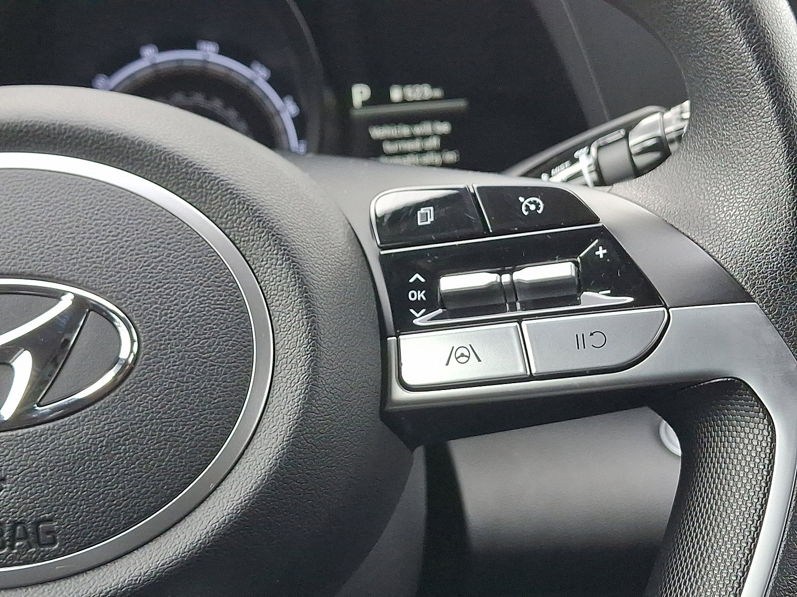 Used 2023 Hyundai Elantra Blue w/ Preferred Accessory Package image 21