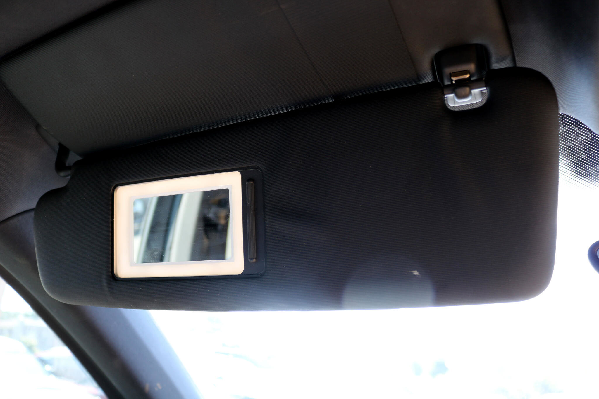 Used 2015 Porsche Cayenne S w/ Premium Package image 34