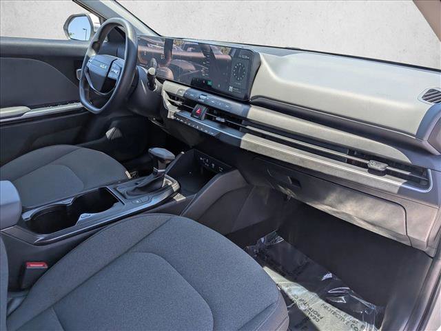 Used 2025 Kia K4 FWD image 27
