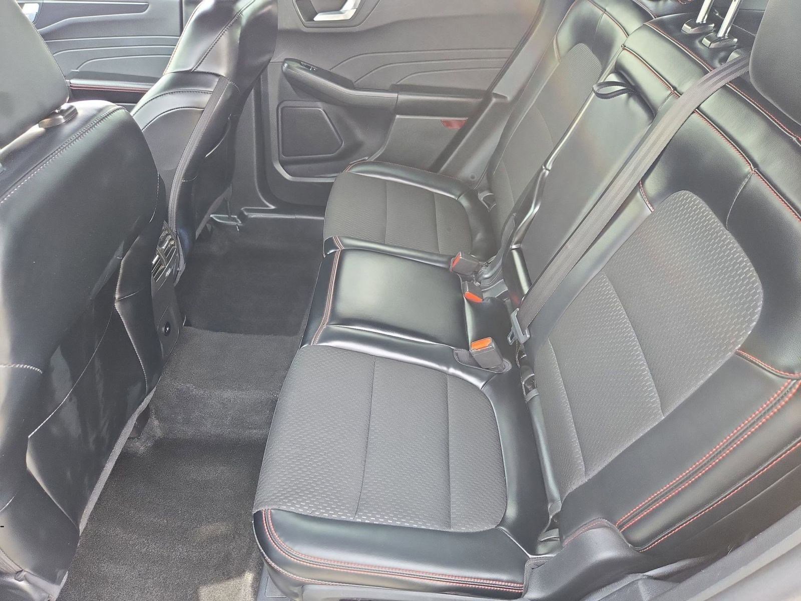 Used 2025 Ford Escape ST-Line Select image 15