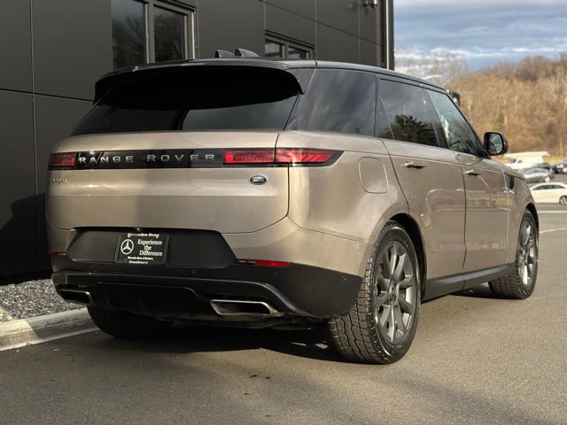 Used 2023 Land Rover Range Rover Sport SE image 7