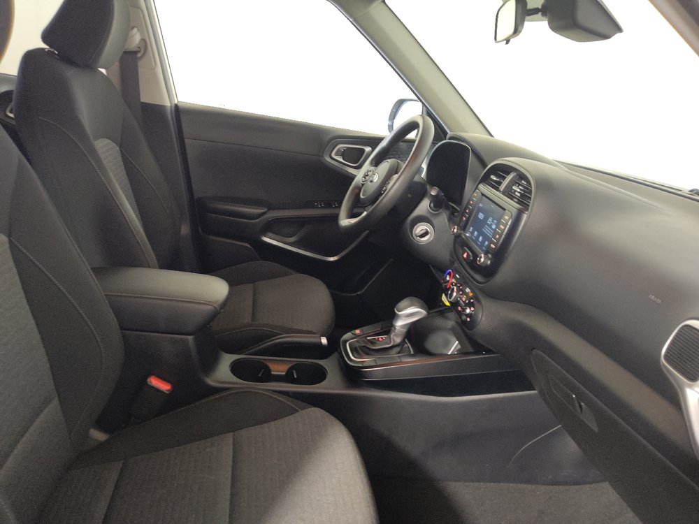 Used 2020 Kia Soul S FWD image 21