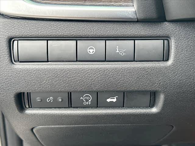 Used 2026 Nissan Rogue Platinum w/ Platinum Premium Package AWD/4WD image 20