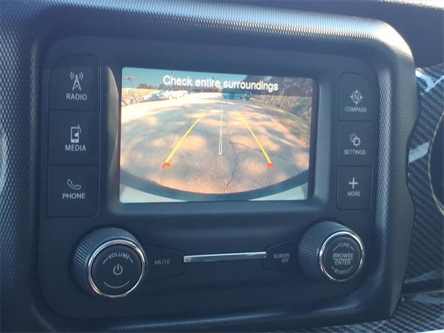 Used 2020 Jeep Wrangler Sport image 27