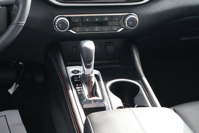 Used 2024 Nissan Altima 2.5 SR w/ SR Premium Package image 14