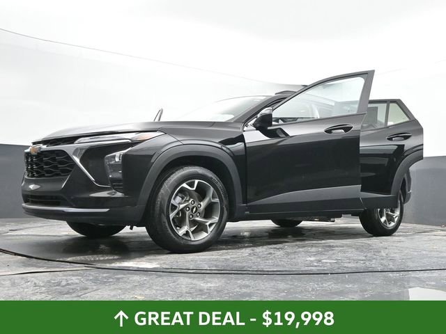 Used 2025 Chevrolet Trax LT image 70
