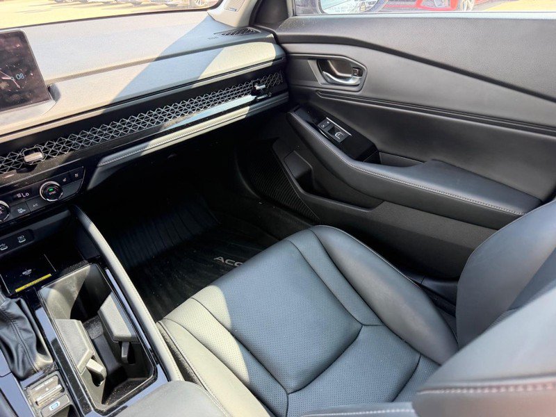 Certified 2025 Honda Accord Touring image 17