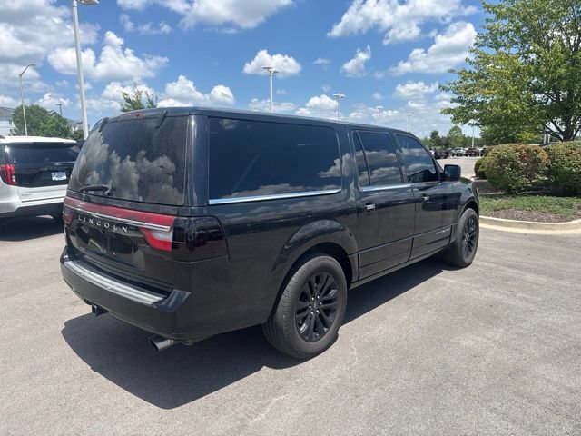 Used 2015 Lincoln Navigator L 4WD image 7