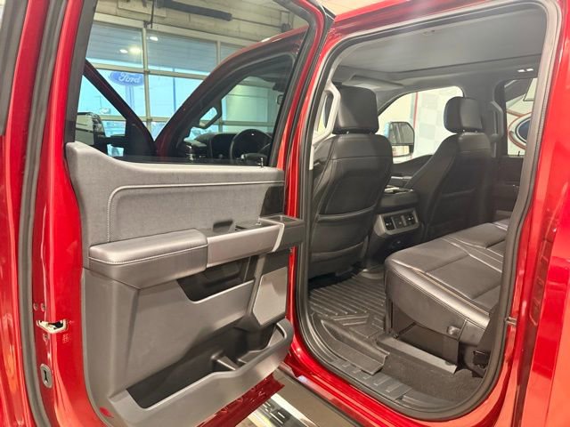 Used 2025 Ford F350 Lariat w/ Chrome Package image 15
