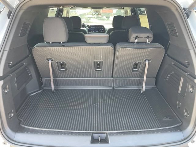 Certified 2026 Chevrolet Traverse LT w/ LPO, Floor Liner Package FWD image 7