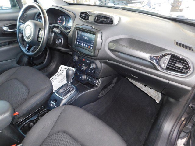 Used 2018 Jeep Renegade Altitude image 19