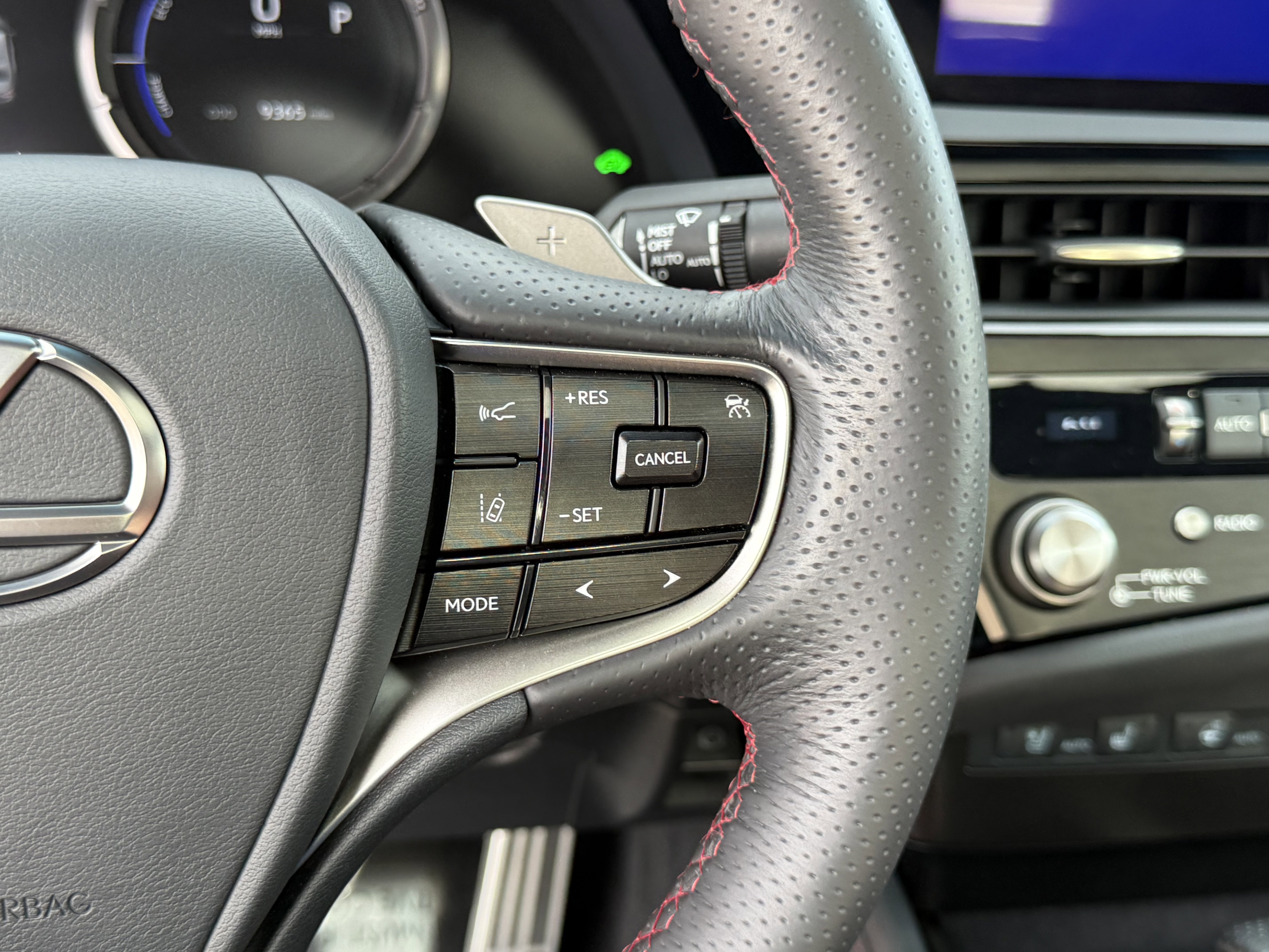 Certified 2024 Lexus ES 300h F Sport image 22