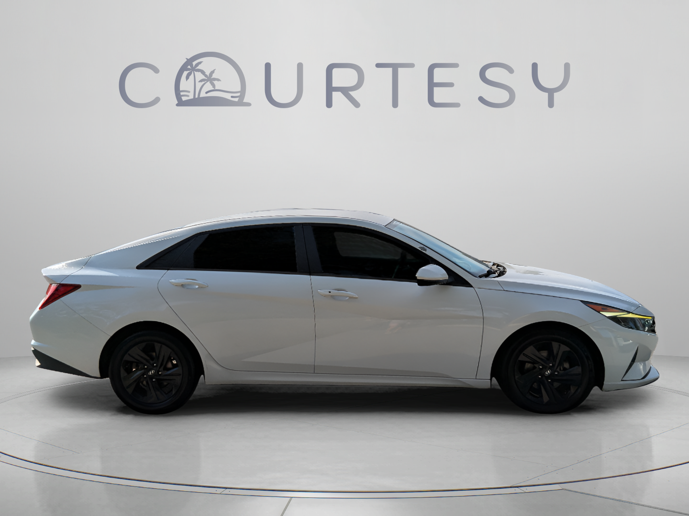 Used 2021 Hyundai Elantra SEL w/ Convenience Package FWD image 9