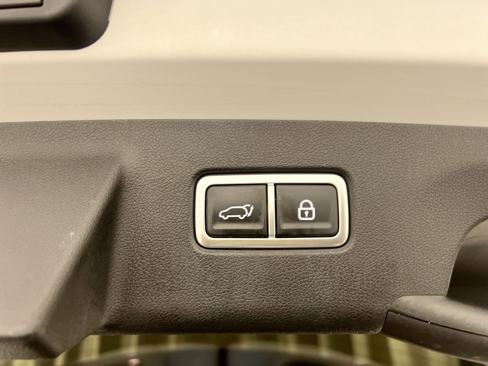 Used 2021 Kia Sorento SX image 29