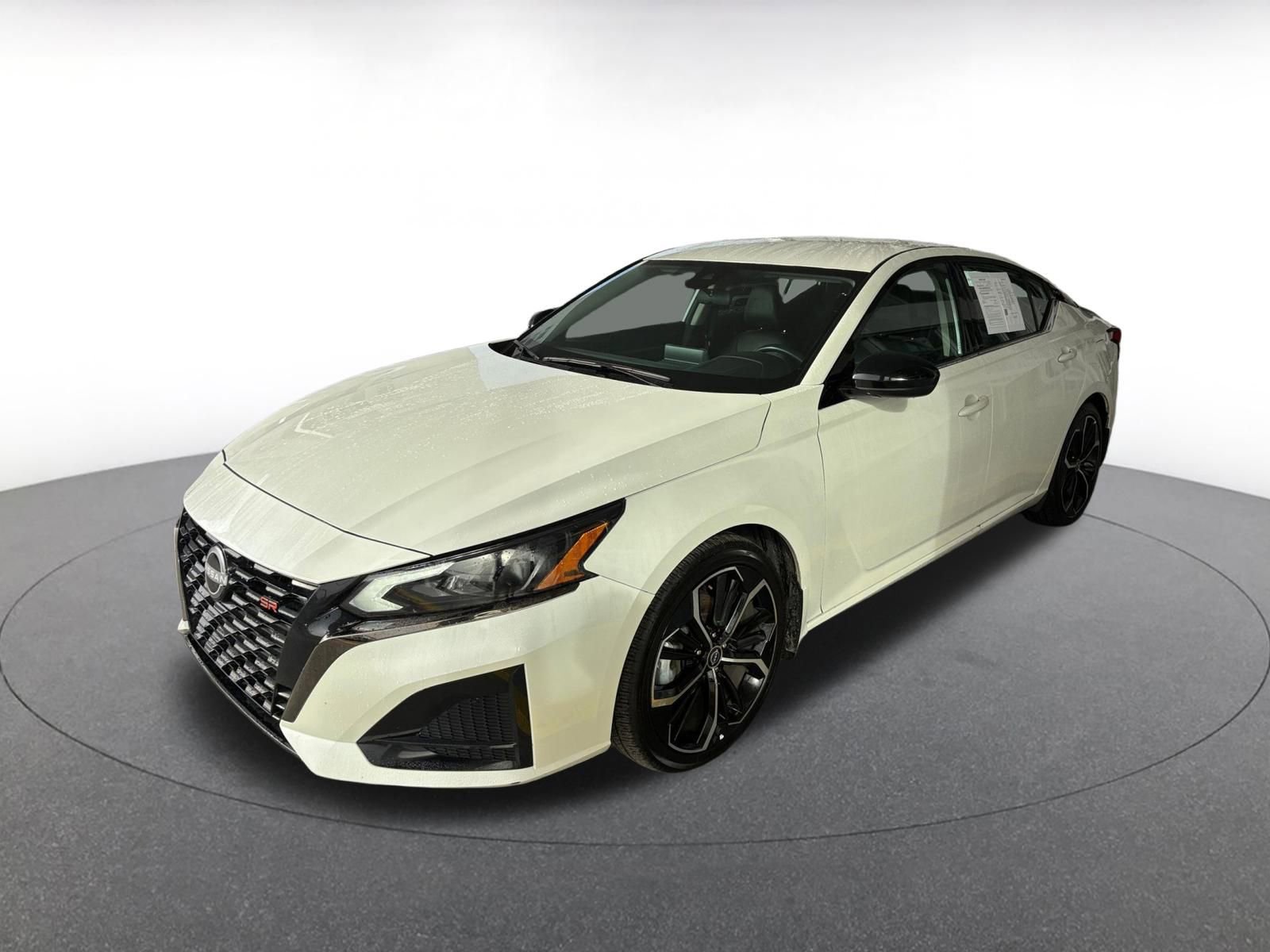 Used 2025 Nissan Altima 2.5 SR image 4