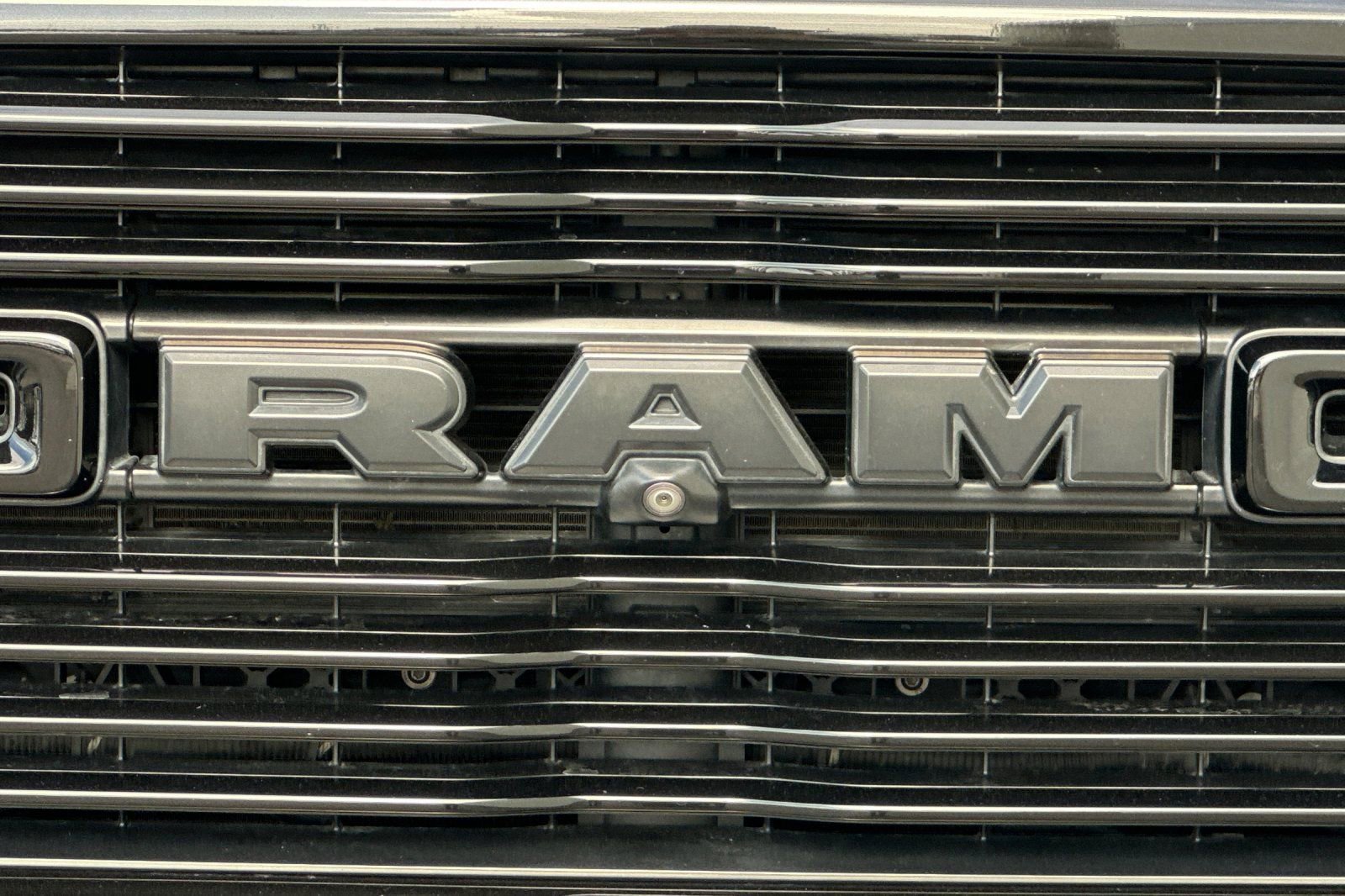 Used 2020 RAM 2500 Laramie w/ Night Edition AWD/4WD image 38