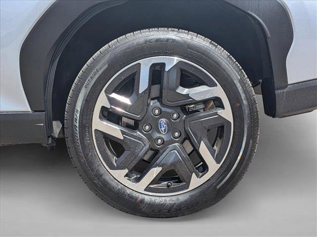 Certified 2025 Subaru Forester Limited w/ Popular Package AWD/4WD image 25