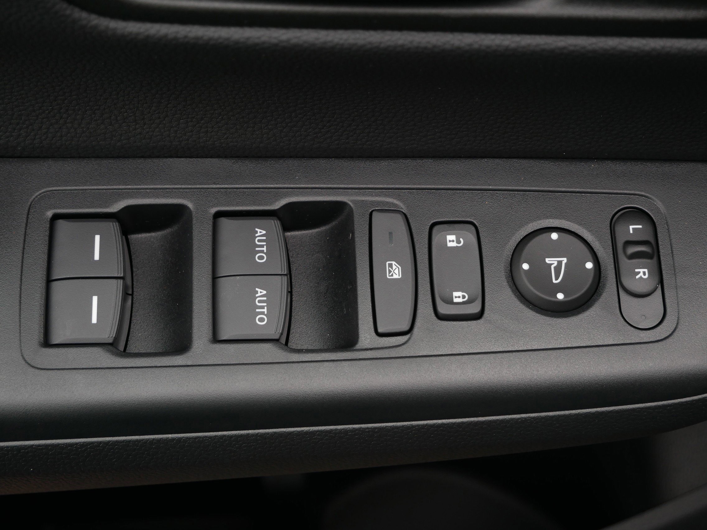 New 2026 Honda CR-V Sport image 15