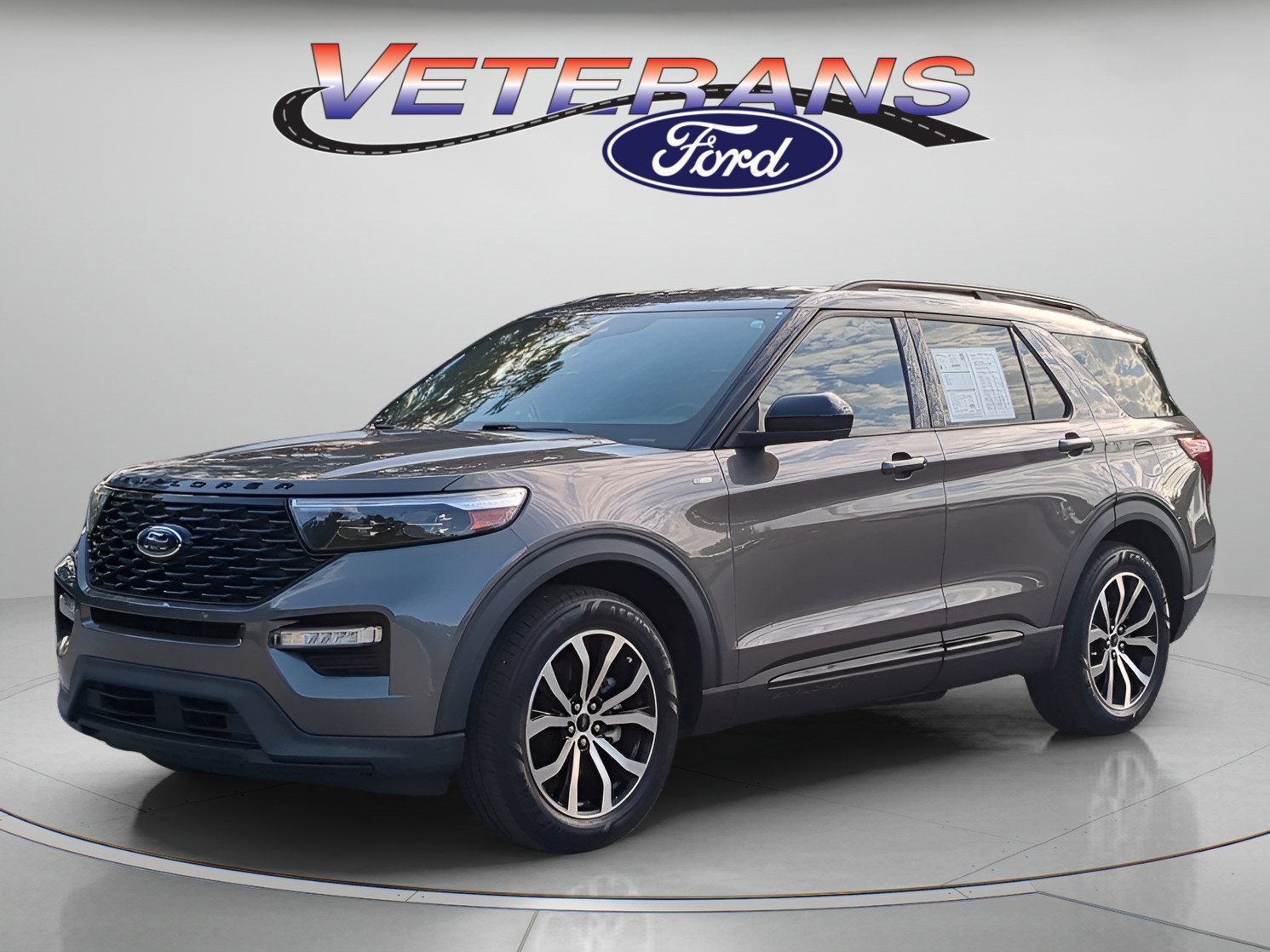 Certified 2023 Ford Explorer ST-Line w/ Class IV Trailer Tow Package RWD image 1