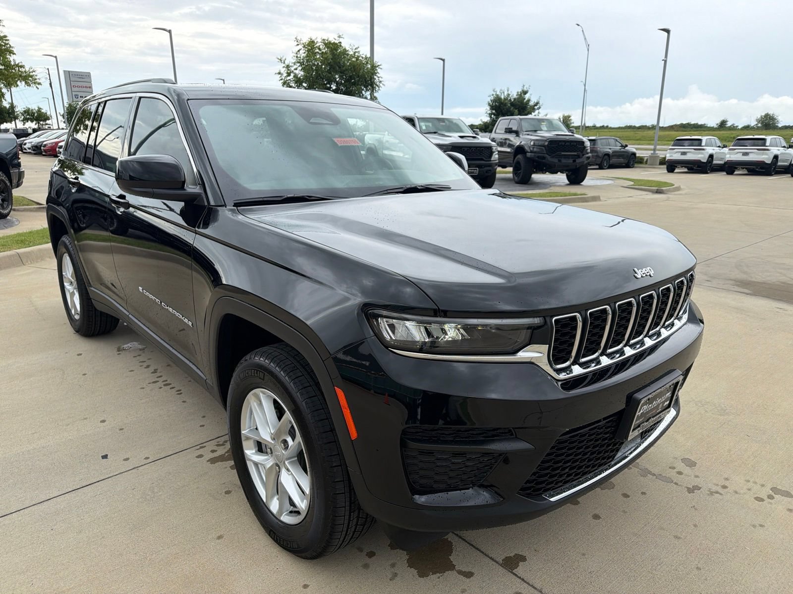 New 2026 Jeep Grand Cherokee Laredo AWD/4WD image 7