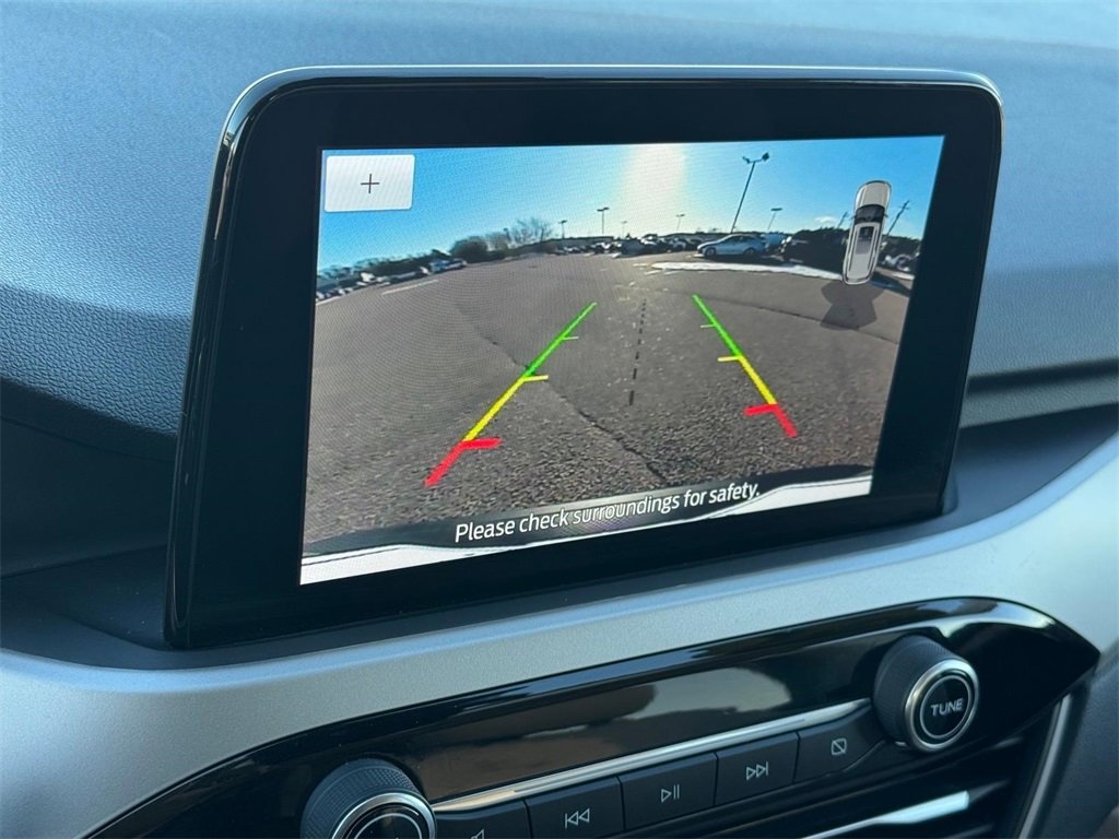 Used 2021 Ford Escape SE w/ Cold Weather Package image 25