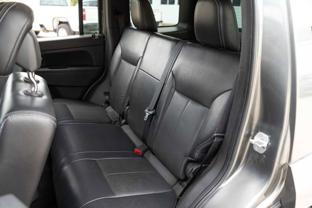 Used 2012 Jeep Liberty Sport AWD/4WD image 14