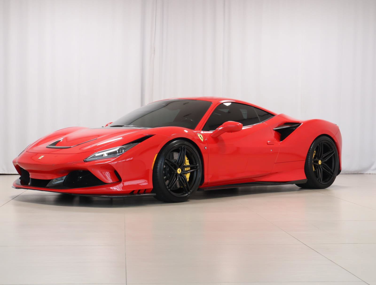 Used 2022 Ferrari F8 Tributo image 2