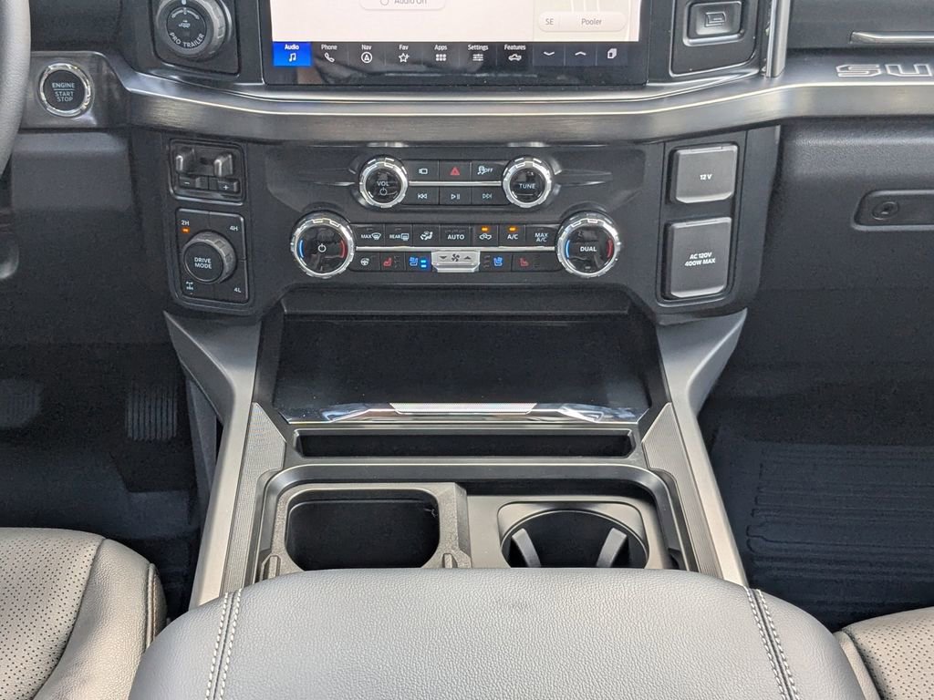 New 2026 Ford F250 Lariat w/ Black Appearance Package image 21