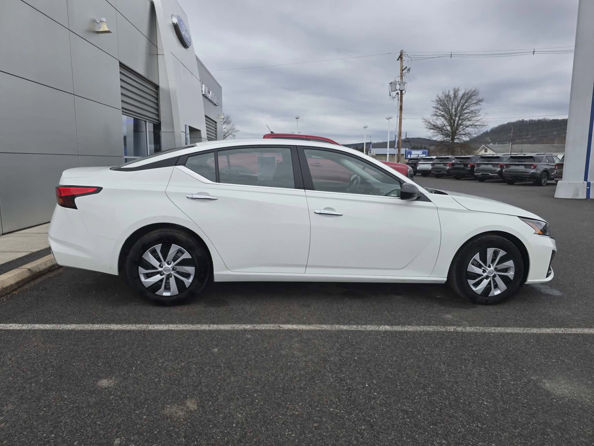 Used 2024 Nissan Altima 2.5 S video 2