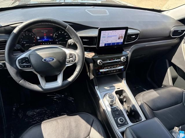 Used 2022 Ford Explorer Limited w/ Equipment Group 301A image 12