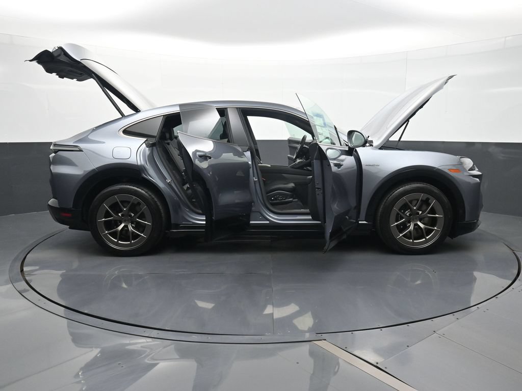 New 2026 Porsche Cayenne Turbo AWD/4WD image 35