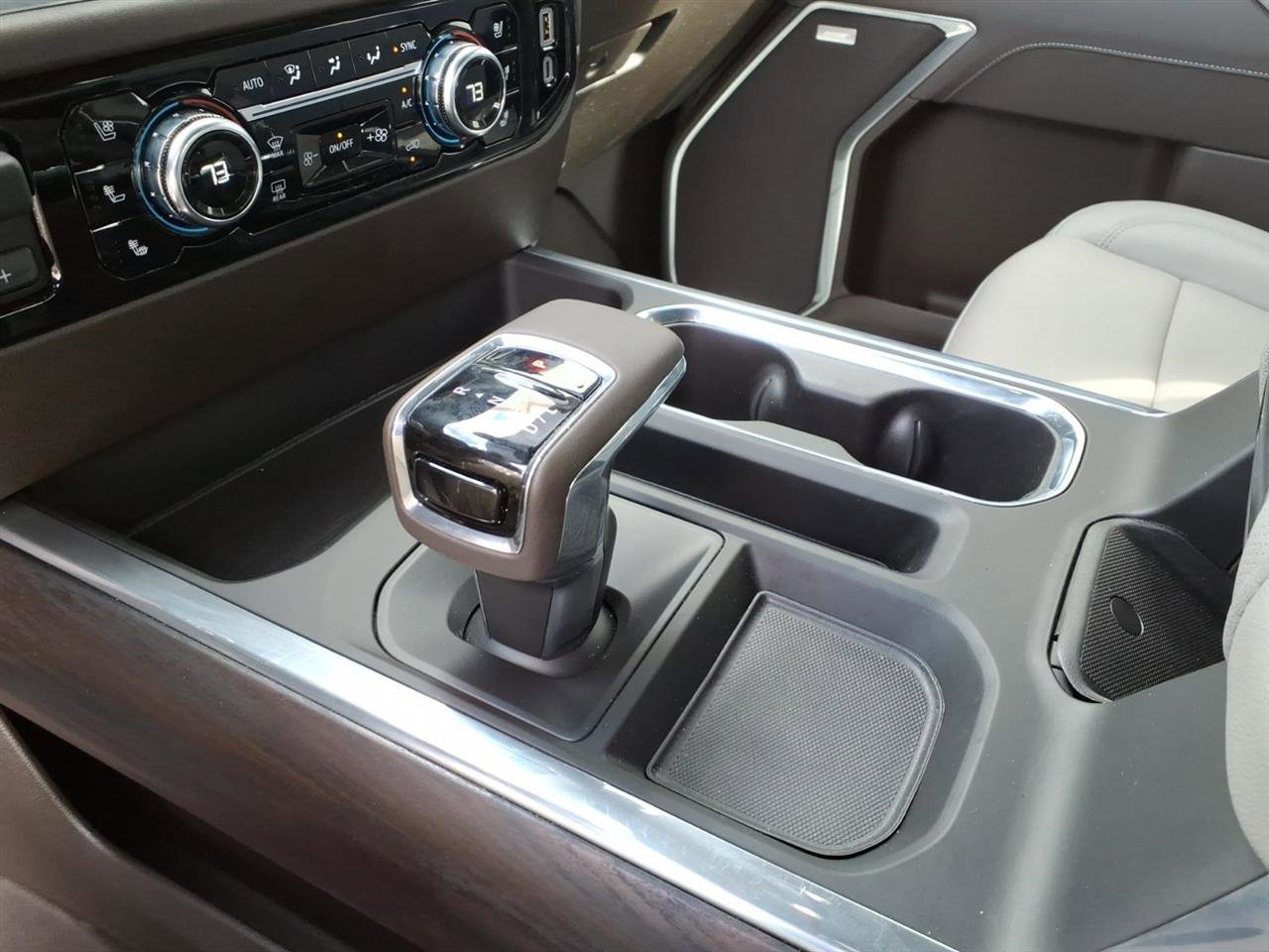 Used 2026 GMC Sierra 1500 SLT w/ SLT Premium Plus Package image 11