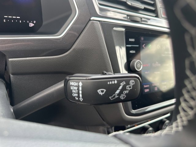 Used 2024 Volkswagen Tiguan S image 19