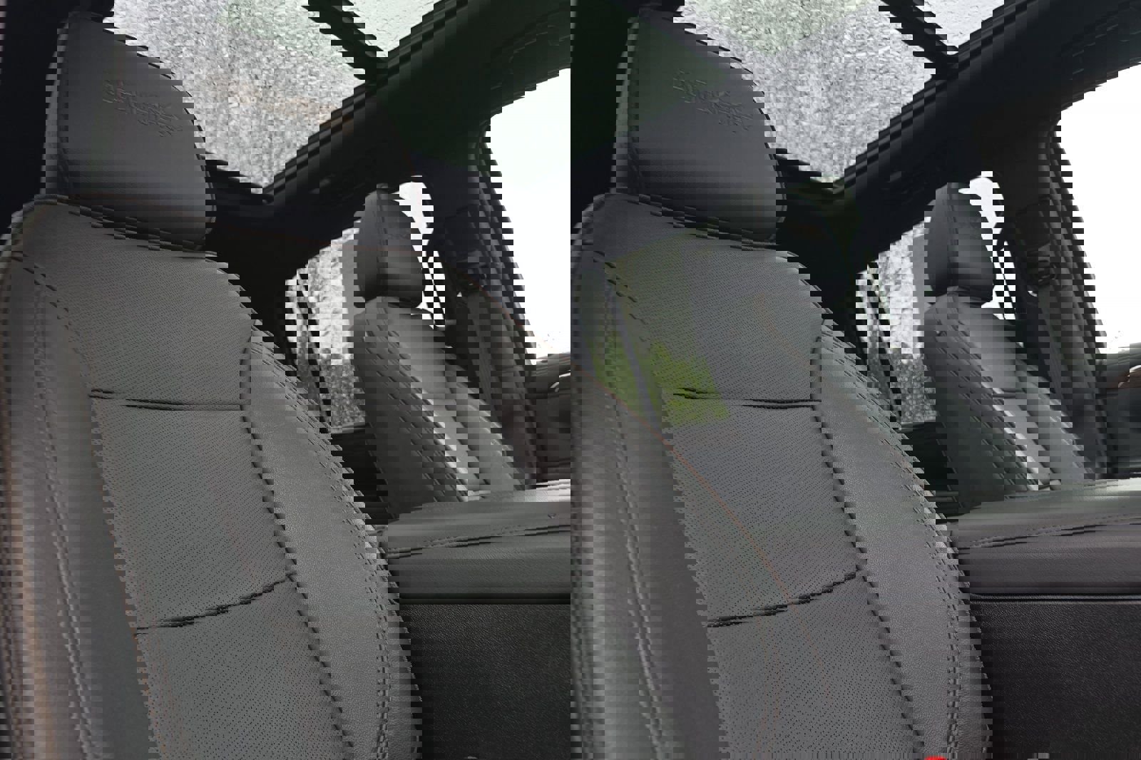 Used 2022 Chevrolet Suburban High Country w/ Premium Package AWD/4WD image 20