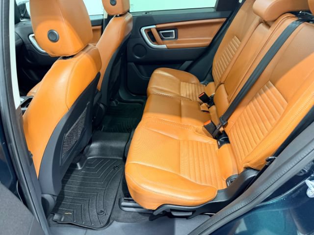 Used 2016 Land Rover Discovery Sport HSE Luxury AWD/4WD image 30