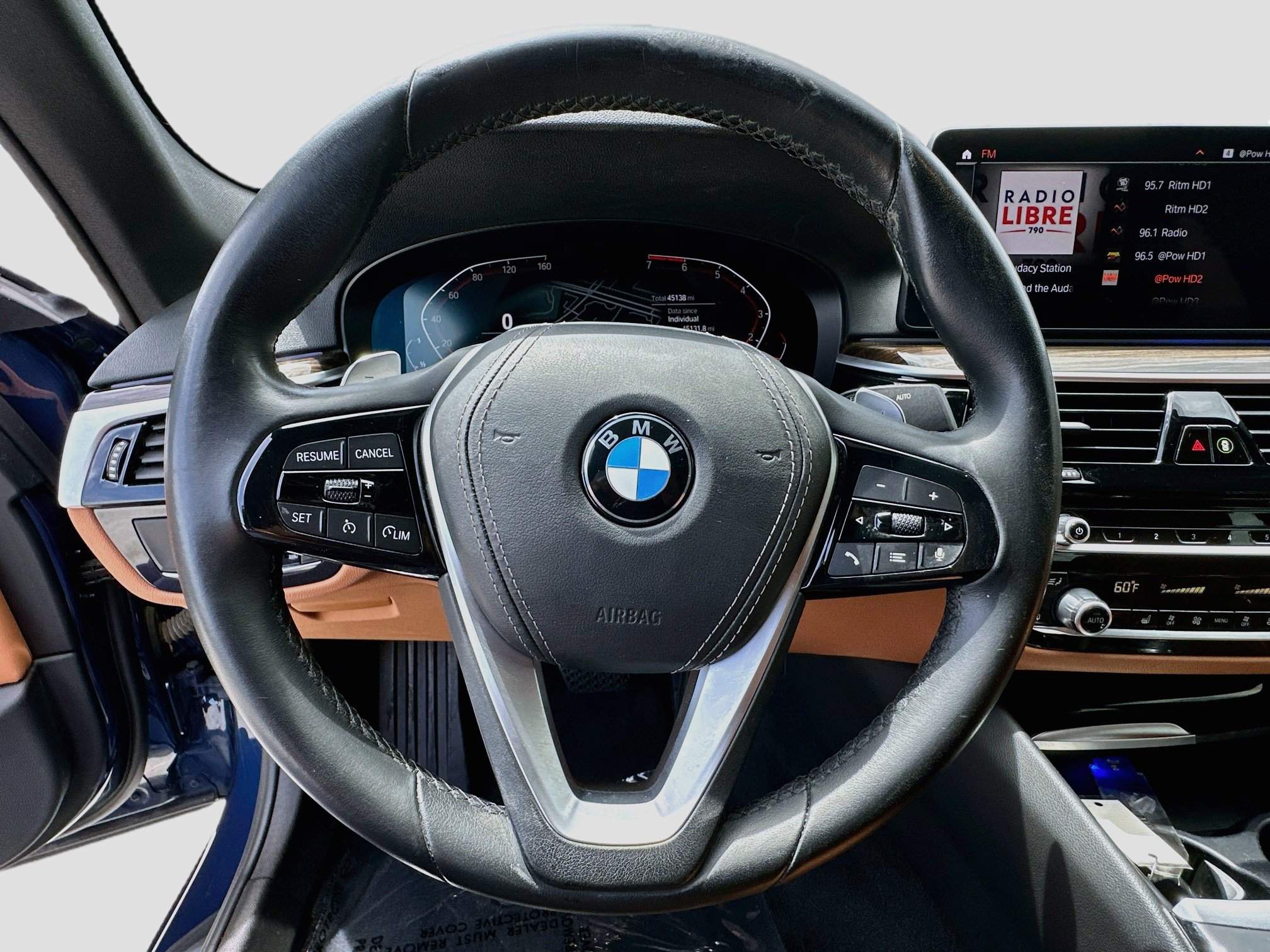 Used 2023 BMW 530i w/ Convenience Package RWD image 11