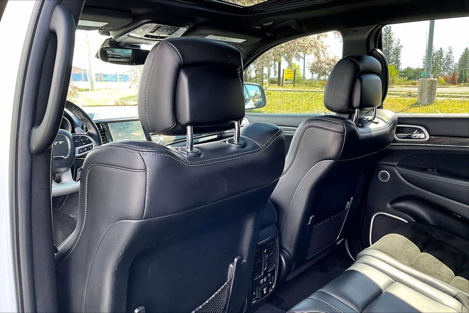 Used 2019 Jeep Grand Cherokee SRT AWD/4WD image 12